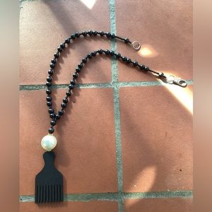 Men's Afrocentric Y Shape Afro Pick Pearl Necklace🪮
